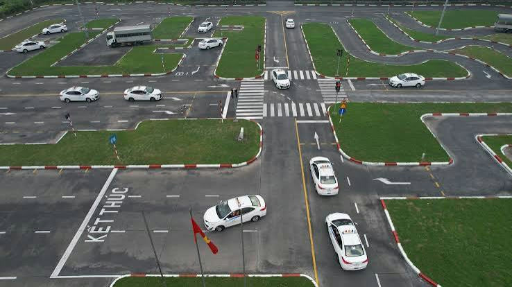 Học viên có thể linh hoạt chọn lịch học với sự hướng dẫn tận tình từ giáo viên